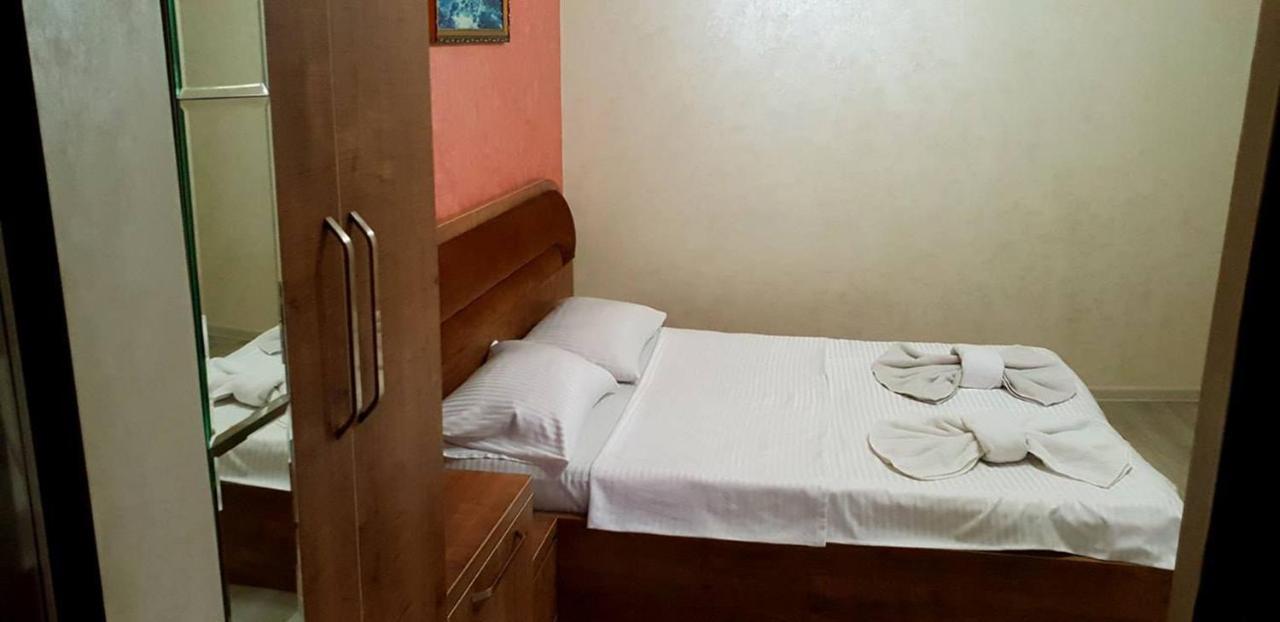 Hotel Old Star باتومي المظهر الخارجي الصورة