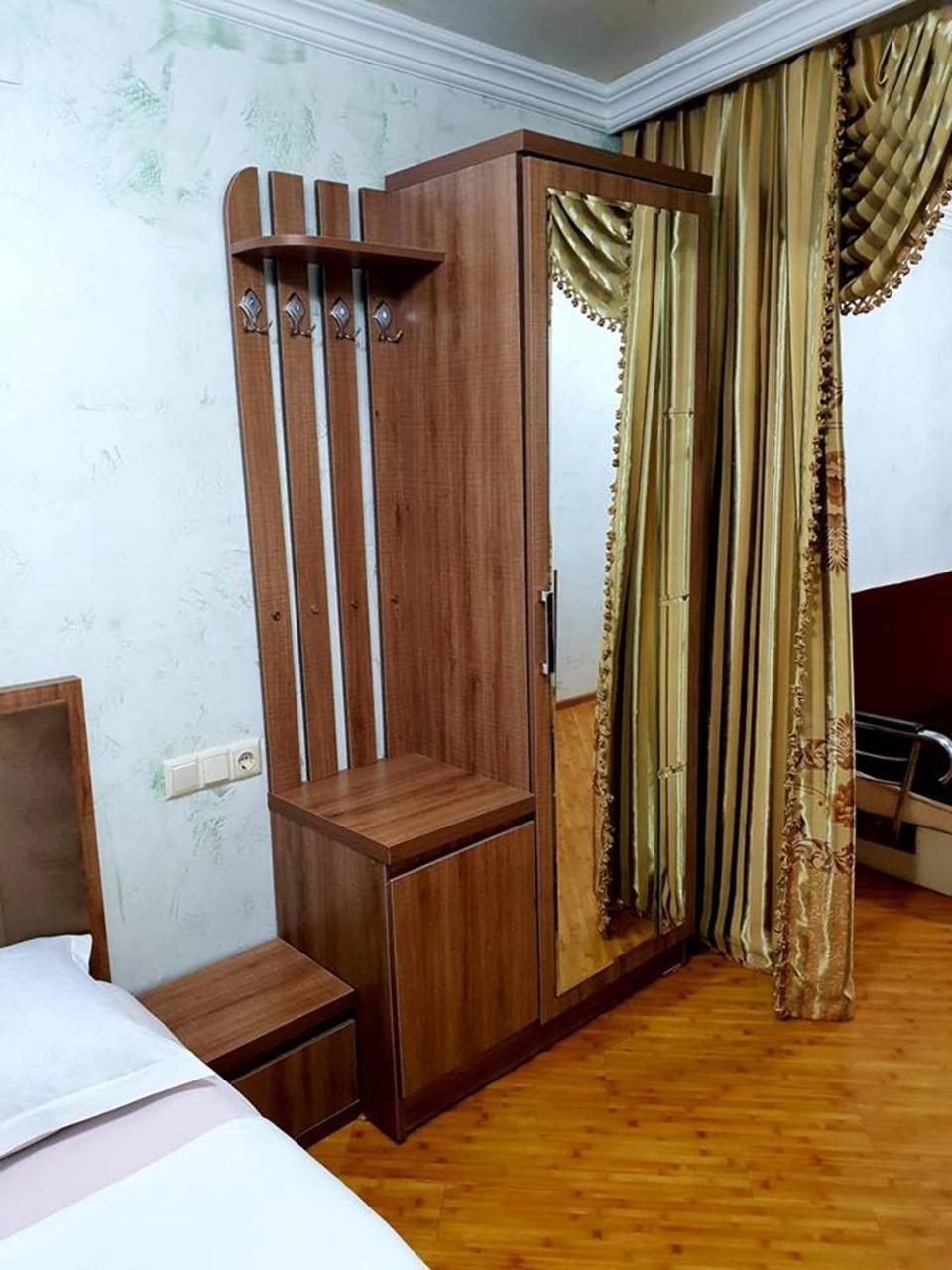 Hotel Old Star باتومي المظهر الخارجي الصورة